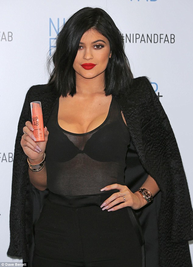 Kylie Jenner Diet Plan - Celebrity Sizes