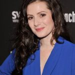 Aleksa Palladino Bra Size, Age, Weight, Height, Measurements