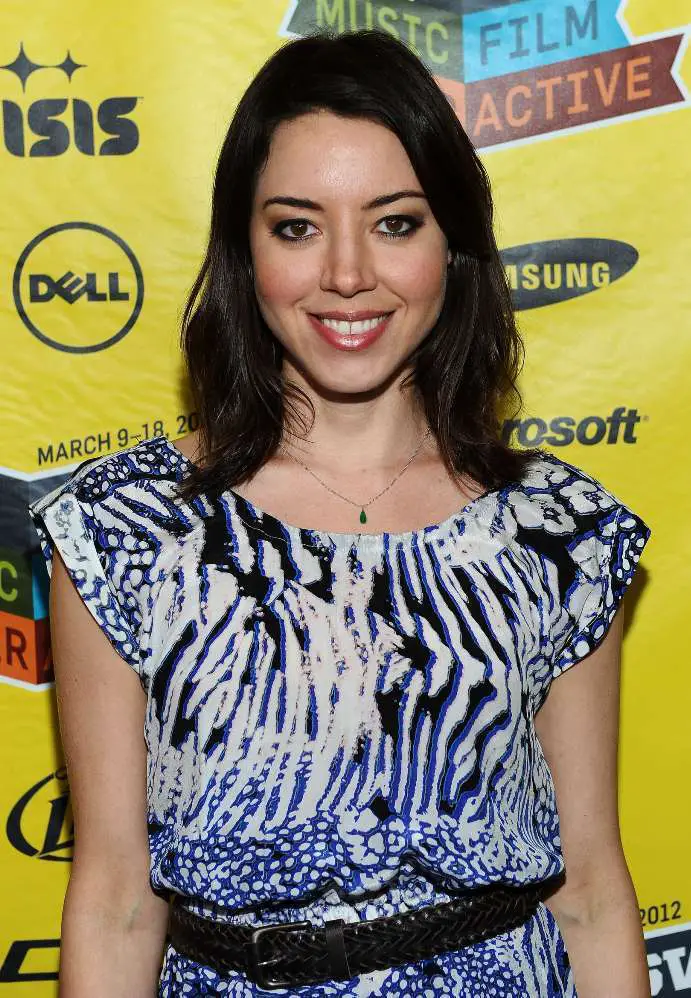 Aubrey Plaza: Bio, Height, Weight, Age, Measurements – Celebrity Facts