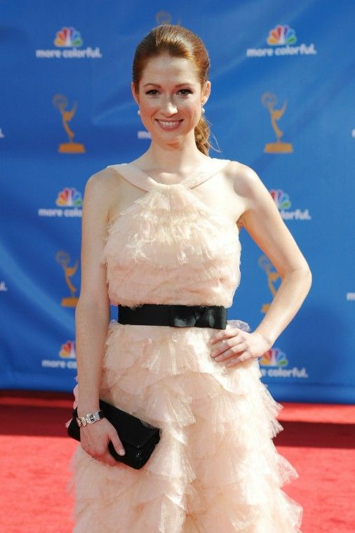 Ellie Kemper Bra Size Age Weight Height Measurements