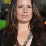 Holly Marie Combs Bra Size, Age, Weight, Height, Measurements
