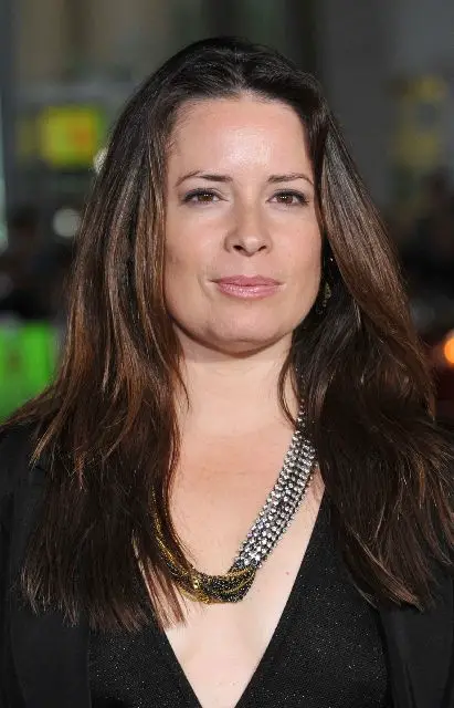 Holly Marie Combs Bra Size, Age, Weight, Height -5490