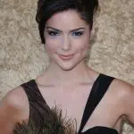 Janet Montgomery Bra Size, Age, Weight, Height, Measurements