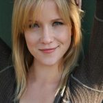 Jessy Schram Bra Size, Age, Weight, Height, Measurements