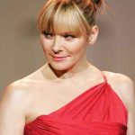 Kim Cattrall Bra Size, Age, Weight, Height, Measurements