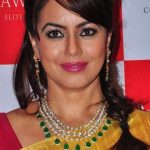 Mahima Chaudhry Bra Size, Age, Weight, Height, Measurements