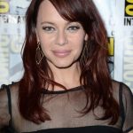 Melinda Clarke Bra Size, Age, Weight, Height, Measurements