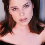 Neve Campbell Bra Size, Age, Weight, Height, Measurements