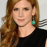 Sarah Rafferty Bra Size, Age, Weight, Height, Measurements