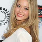 Sasha Pieterse Bra Size, Age, Weight, Height, Measurements