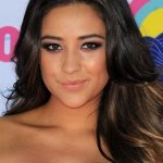 Shay Mitchell Bra Size, Age, Weight, Height, Measurements