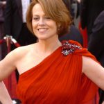 Sigourney Weaver Bra Size, Age, Weight, Height, Measurements