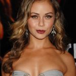 Alexis Dziena Bra Size, Age, Weight, Height, Measurements