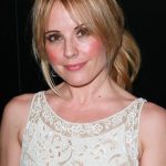 Emma Caulfield Bra Size, Age, Weight, Height, Measurements