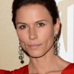 Rhona Mitra Bra Size, Age, Weight, Height, Measurements