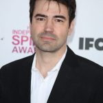 Ron Livingston Age, Weight, Height, Measurements