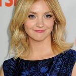 Abby Elliott Bra Size, Age, Weight, Height, Measurements