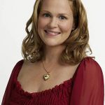 Emily Rutherfurd Bra Size, Age, Weight, Height, Measurements