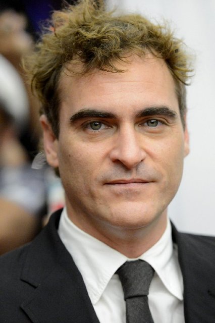 Joaquin Phoenix Age, Weight, Height, Measurements - Celebrity Sizes