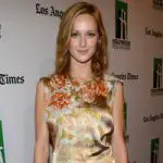 Kerry Bishé Bra Size, Age, Weight, Height, Measurements