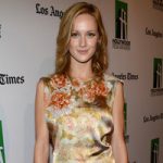 Kerry Bishé Bra Size, Age, Weight, Height, Measurements