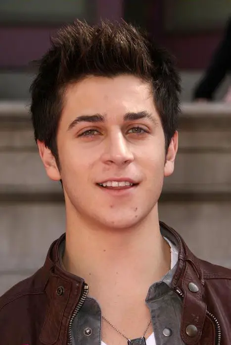 David Henrie. 