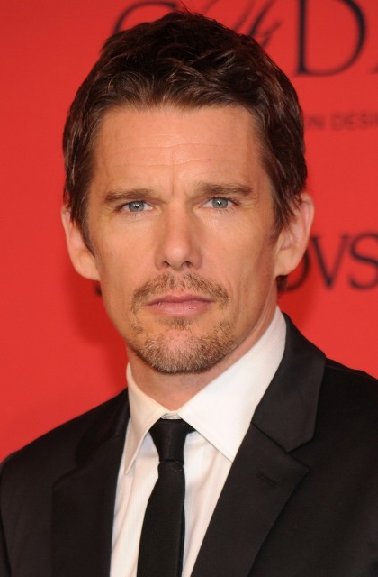 Ethan Hawke Age, Weight, Height, Measurements - Celebrity Sizes