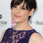 Melanie Lynskey Bra Size, Age, Weight, Height, Measurements