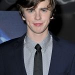 Freddie Highmore Age, Weight, Height, Measurements