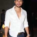  Kunal Khemu Age, Weight, Height, Measurements