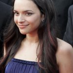 Norah Jones Bra Size, Age, Weight, Height, Measurements