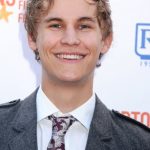 Rhys Wakefield Age, Weight, Height, Measurements