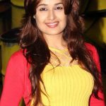 Yuvika Chaudhary Bra Size, Age, Weight, Height, Measurements