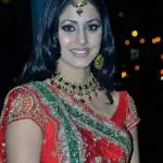 Hina Khan Bra Size, Age, Weight, Height, Measurements