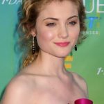 Skyler Samuels Bra Size, Age, Weight, Height, Measurements