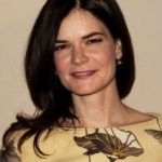 Betsy Brandt Bra Size, Age, Weight, Height, Measurements