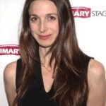 Marin Hinkle Bra Size, Age, Weight, Height, Measurements