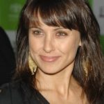 Constance Zimmer Bra Size, Age, Weight, Height, Measurements