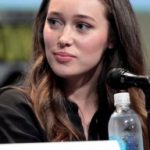 Alycia Debnam-Carey Bra Size, Age, Weight, Height, Measurements