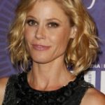 Julie Bowen Bra Size, Age, Weight, Height, Measurements