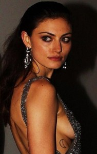 Phoebe Tonkin 