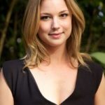 Emily VanCamp Net Worth