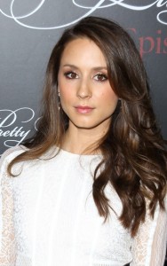 Troian Bellisario