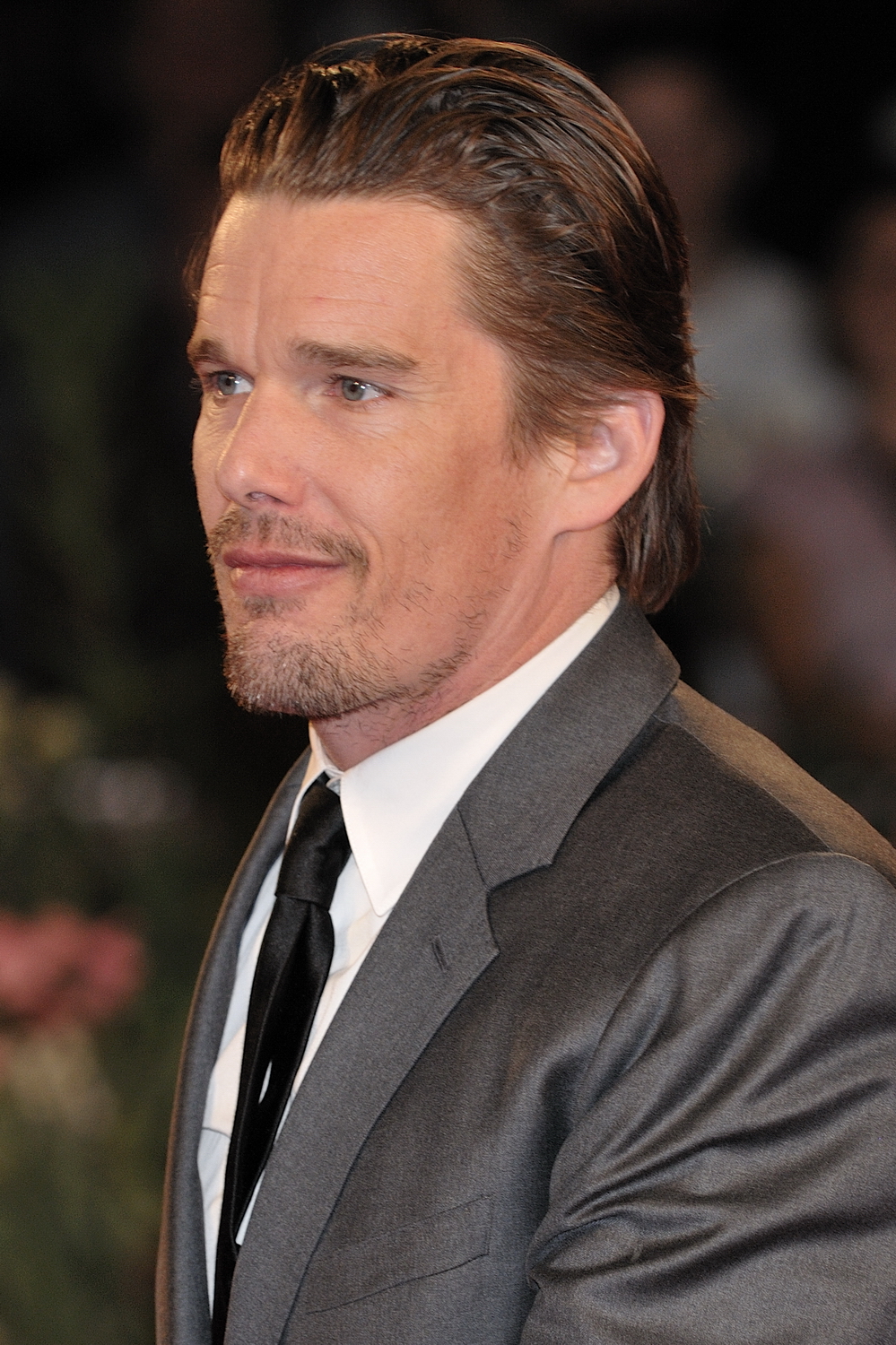 Ethan Hawke Net Worth - Celebrity Sizes