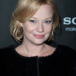 Samantha Mathis Net Worth