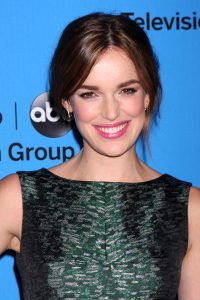 Elizabeth Henstridge