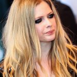 Avril Lavigne Net Worth