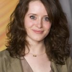 Claire Foy Bra Size, Age, Weight, Height, Measurements