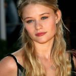 Emilie de Ravin Diet Plan