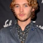 Toby Regbo Age, Weight, Height, Measurements